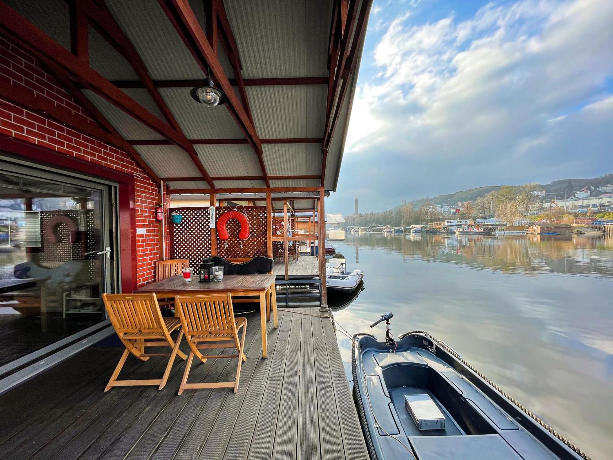 Houseboat Benjamin - Houseboats Benjamin & Franklin